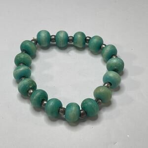 bracelet lightweight wooden dyed wood stretch beads turquoise green silver tone